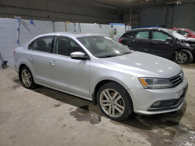  VOLKSWAGEN JETTA 2015 Сріблястий