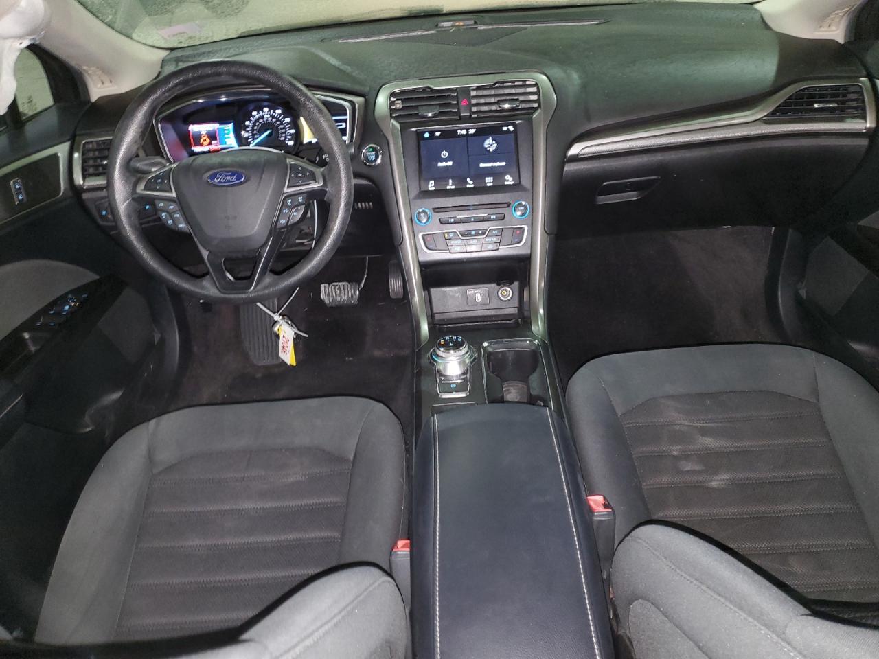 2017 Ford Fusion - Image 8