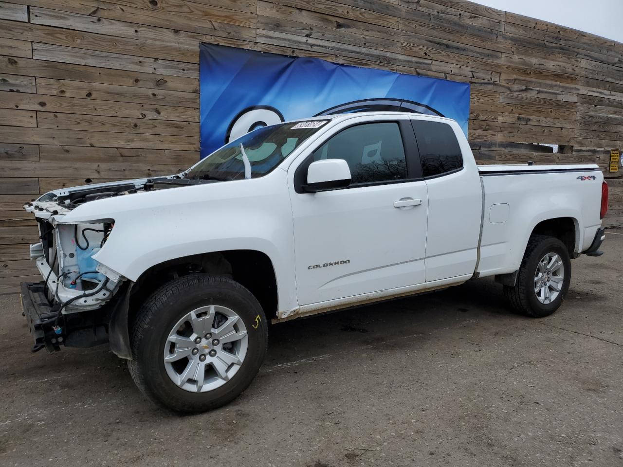 VIN 1GCHTCEA1N1222268 2022 CHEVROLET COLORADO no.1