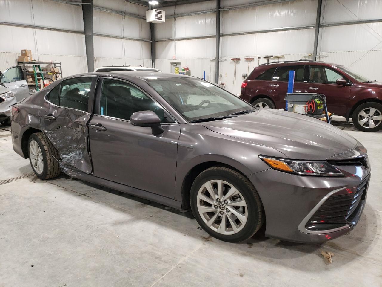 2021 Toyota Camry - Image 4