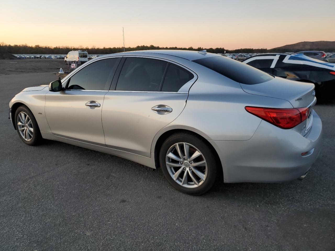 2017 Infiniti Q50 - Image 2