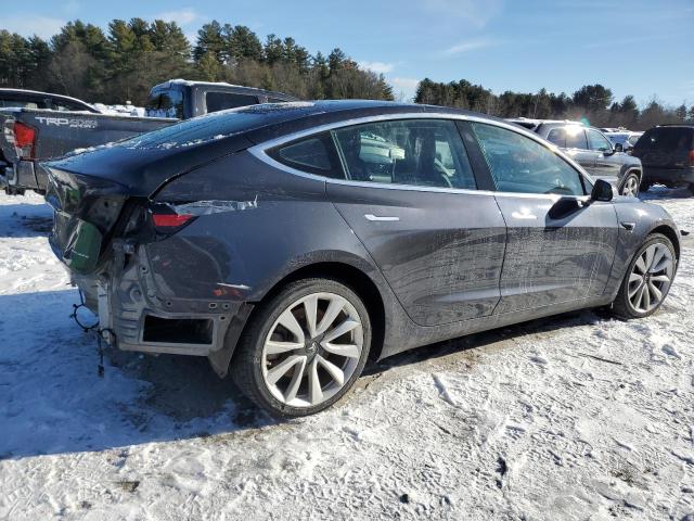  TESLA MODEL 3 2018 Серый