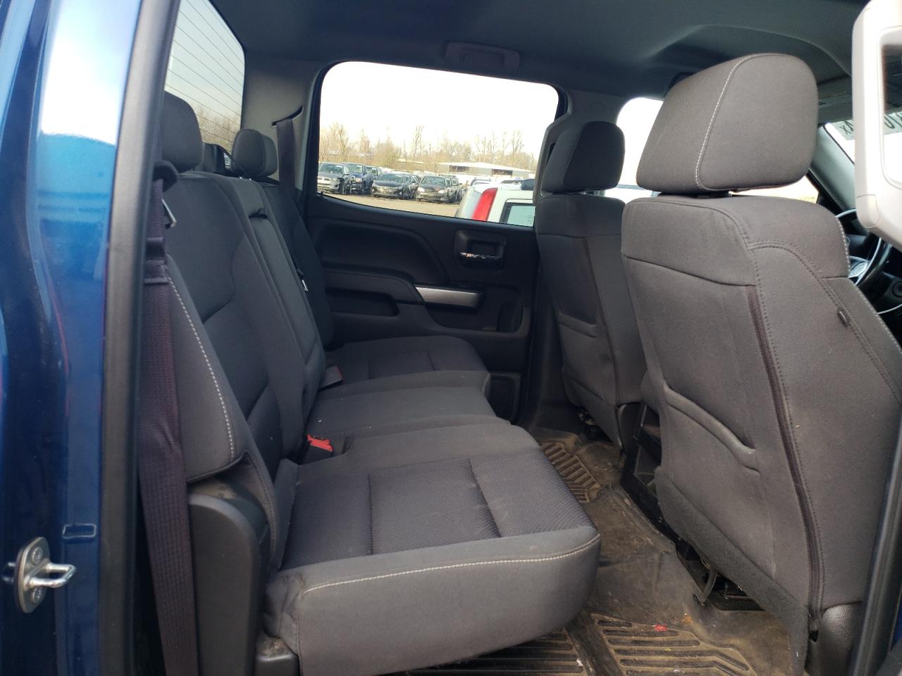 2016 Chevrolet Silverado - Image 10