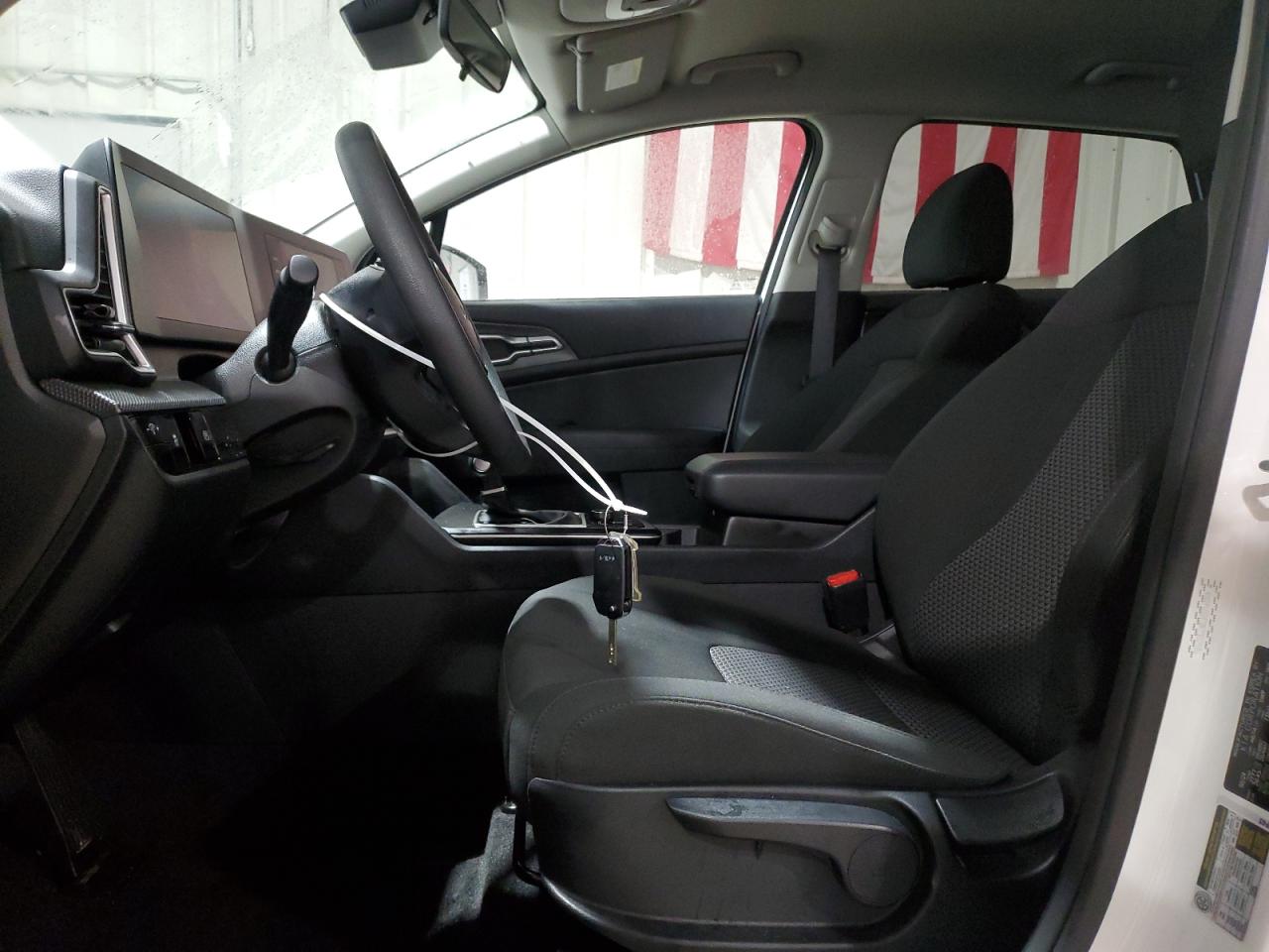 2024 Kia Sportage - Image 7