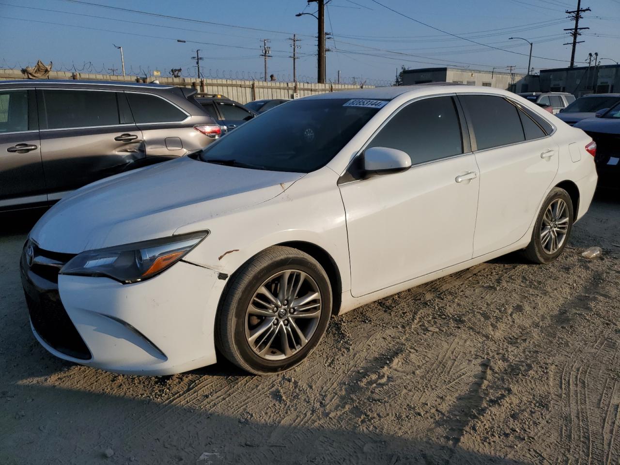 VIN 4T1BF1FK1FU914308 2015 TOYOTA CAMRY no.1