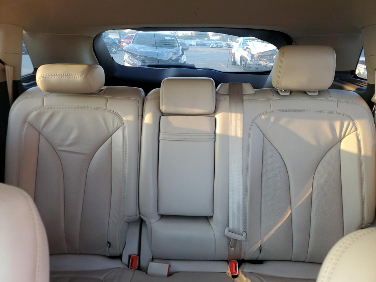 2017 Lincoln MKX - Image 10