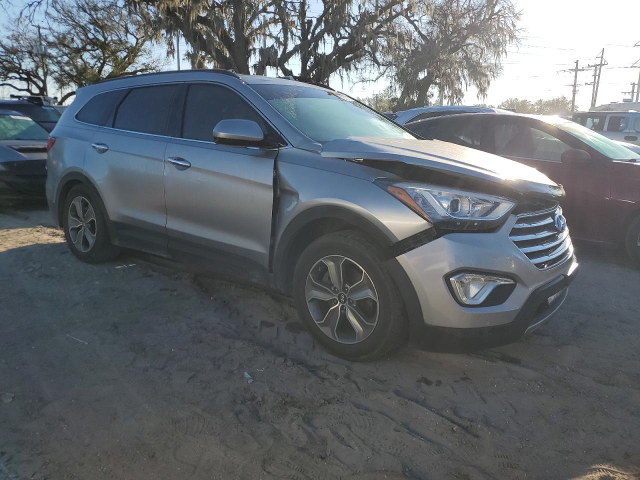 VIN KM8SM4HF4FU126145 2015 HYUNDAI SANTA FE no.4