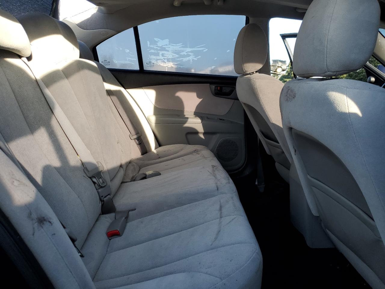 2010 Kia Optima - Image 10