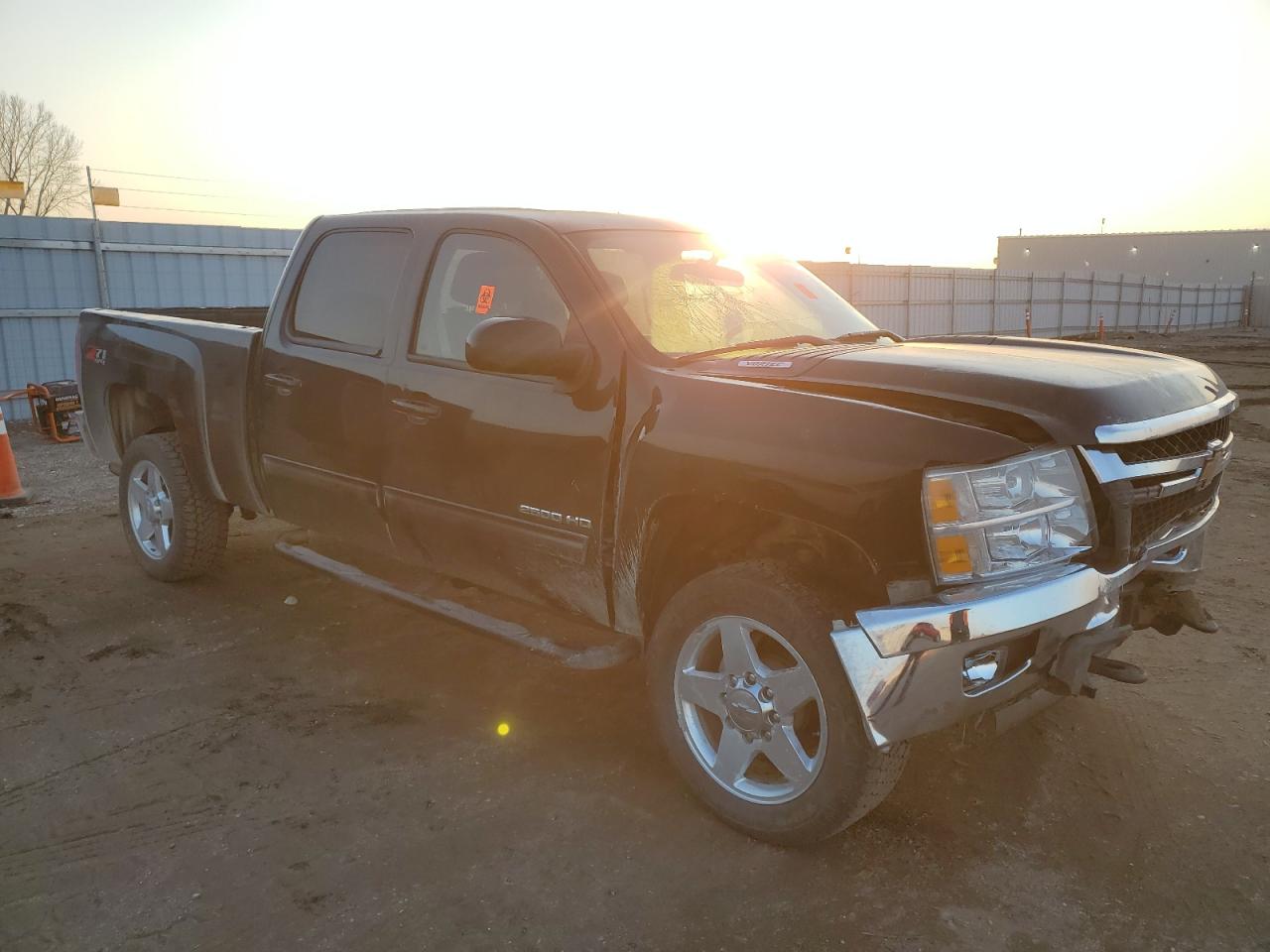 2011 Chevrolet Silverado - Image 4