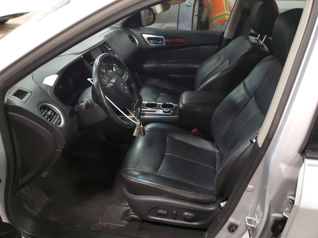 2014 Nissan Pathfinder - Image 7