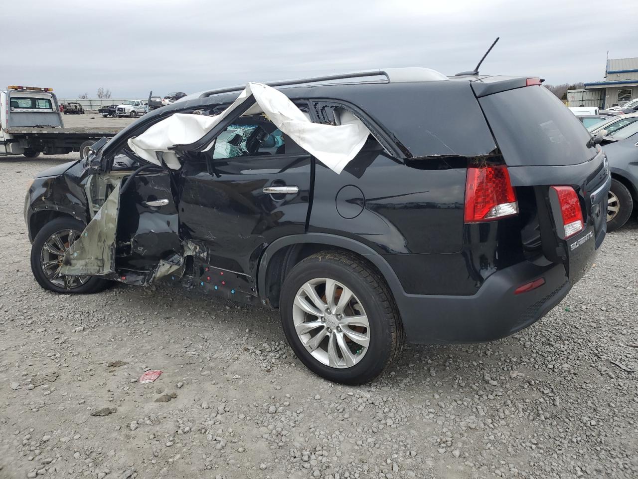 2011 Kia Sorento - Image 2