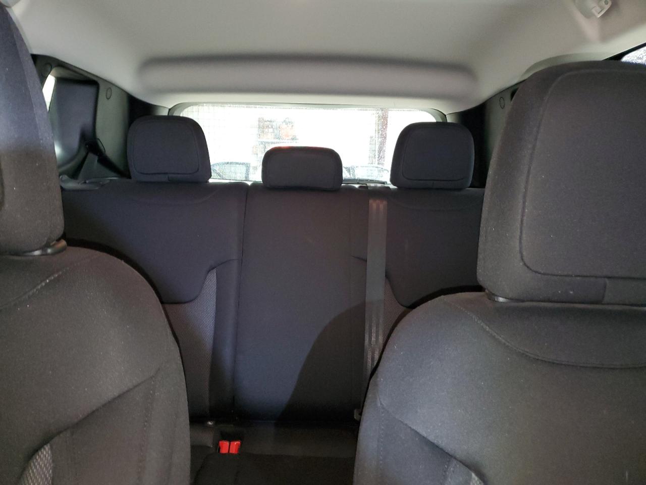 2018 Jeep Renegade - Image 10