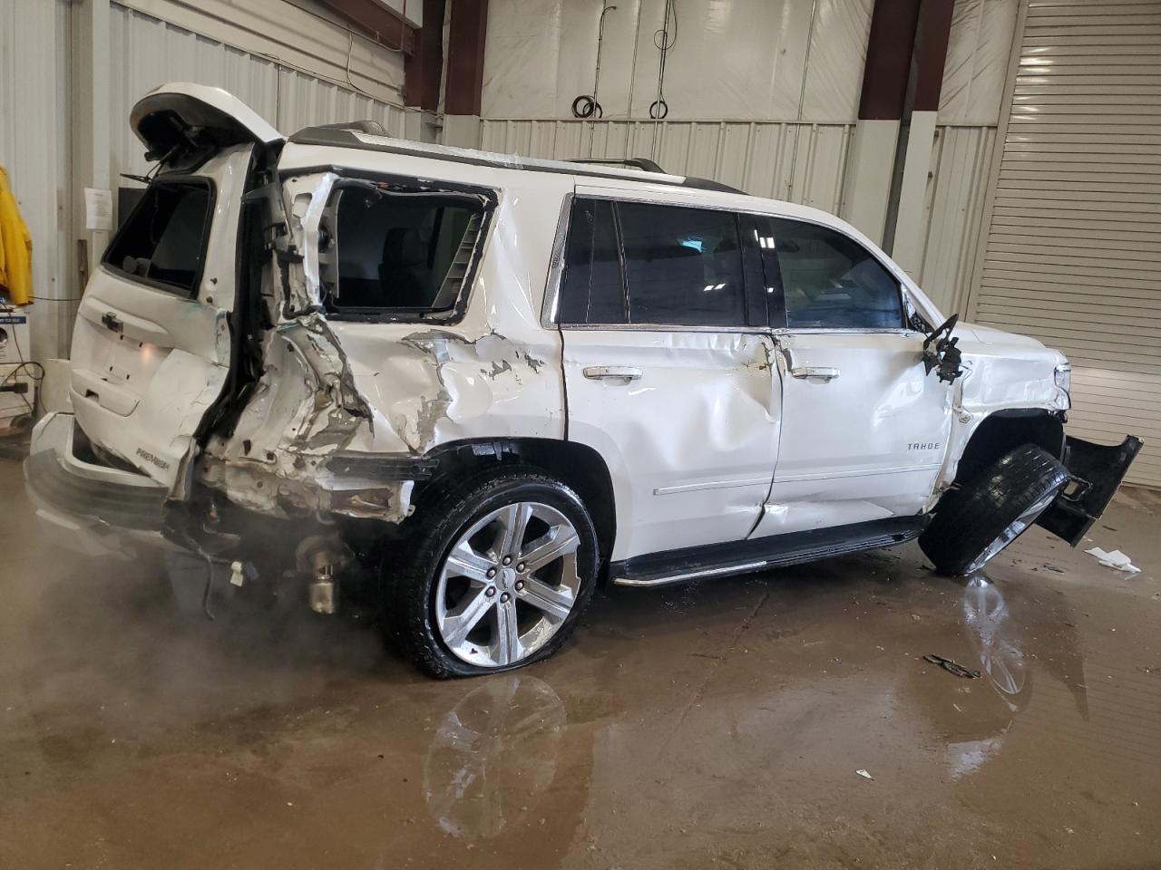 2019 Chevrolet Tahoe - Image 3