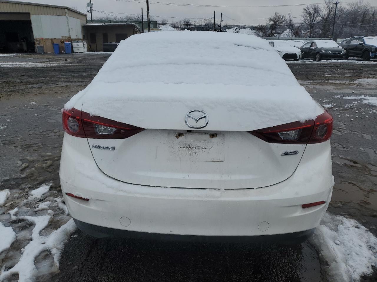 2016 Mazda 3 - Image 6
