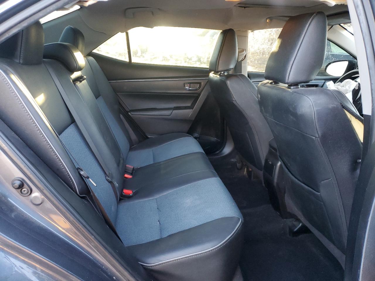 2015 Toyota Corolla - Image 10