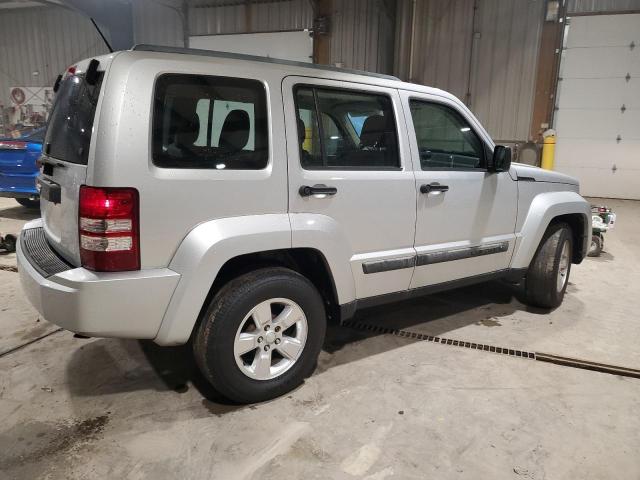 Паркетники JEEP LIBERTY 2012 Серебристый