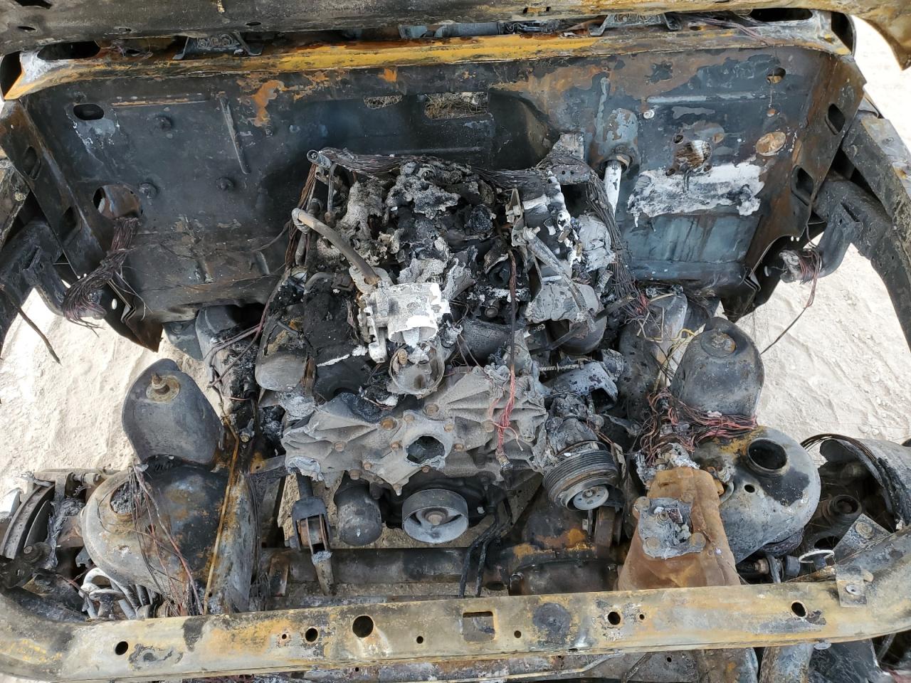 2008 Jeep Wrangler Unlimited X VIN: 1J4GA391X8L586915 Lot: 83599474