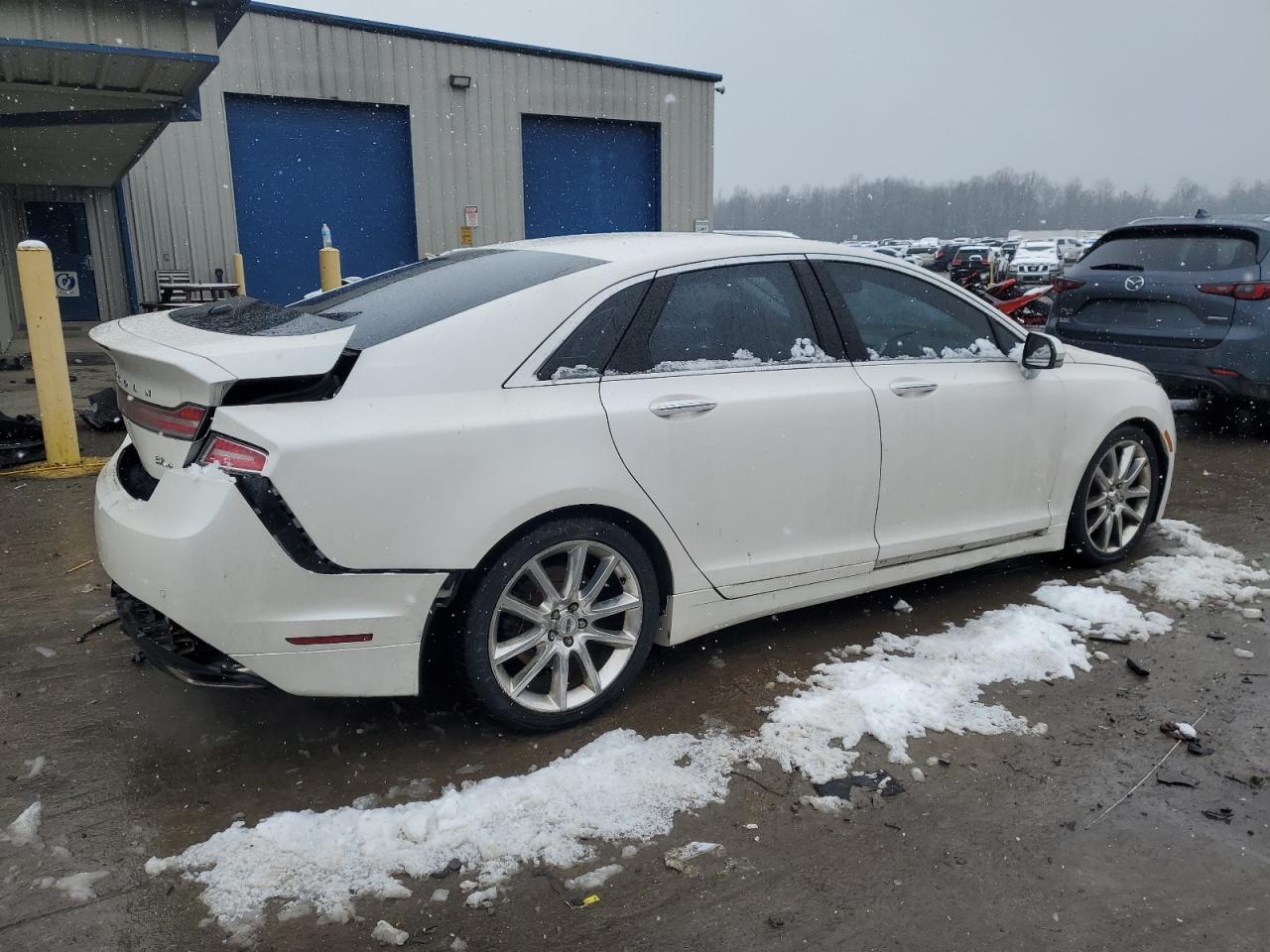 VIN 3LN6L2JK4FR621016 2015 LINCOLN MKZ no.3