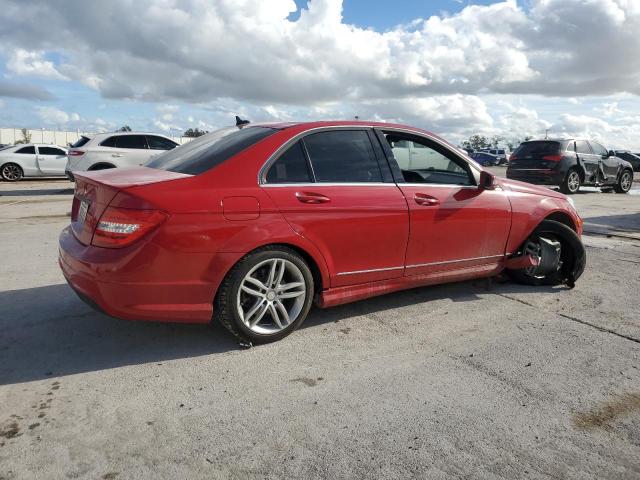  MERCEDES-BENZ C-CLASS 2013 Red