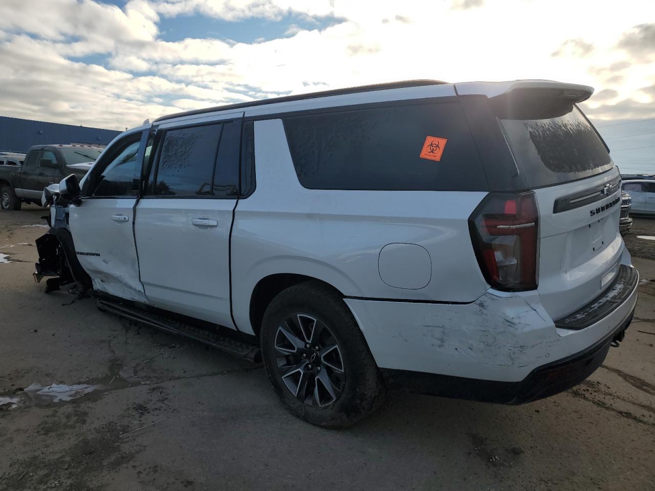 2023 Chevrolet Suburban - Image 2
