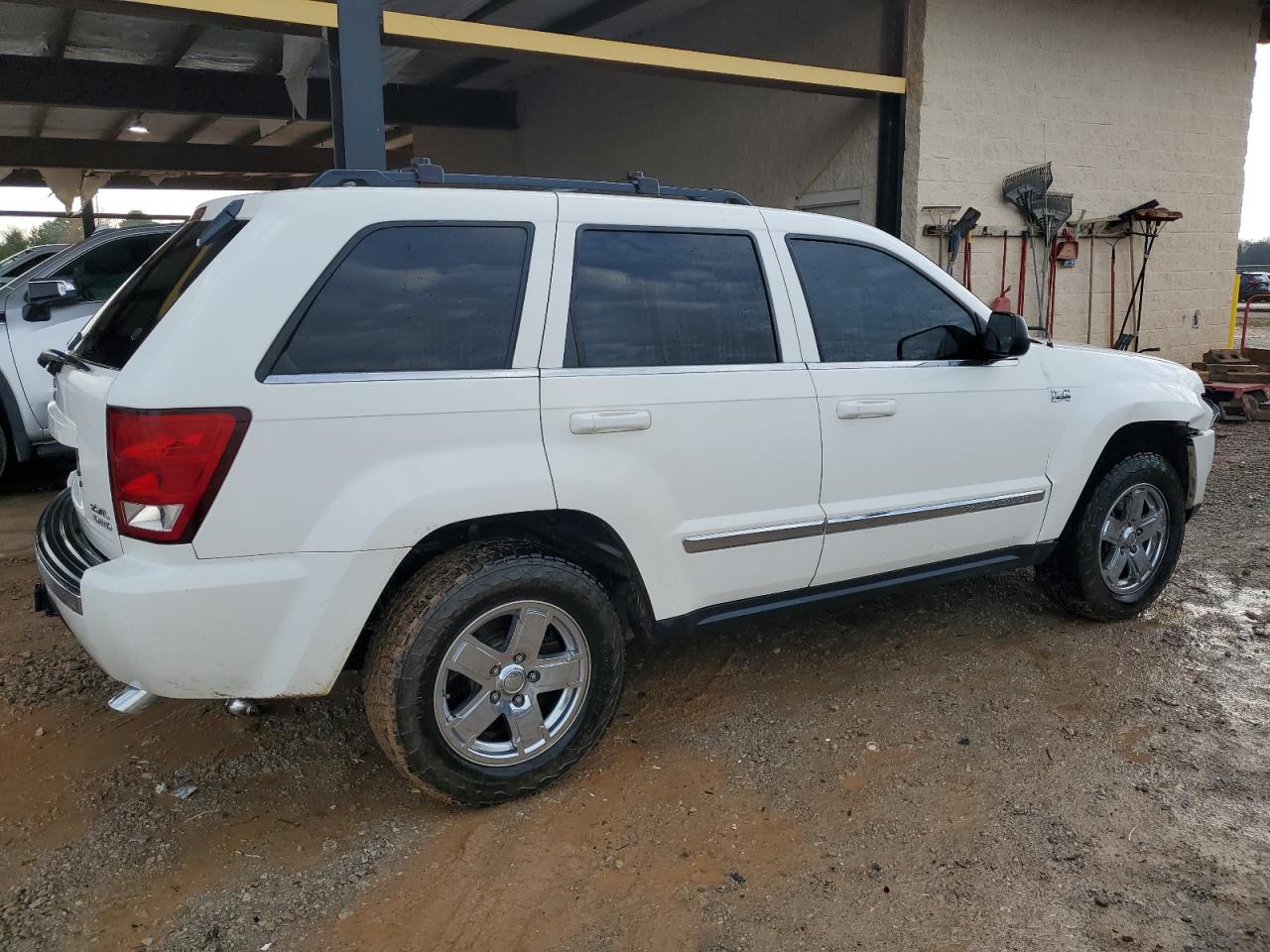 2005 Jeep Grand Cherokee - Image 3