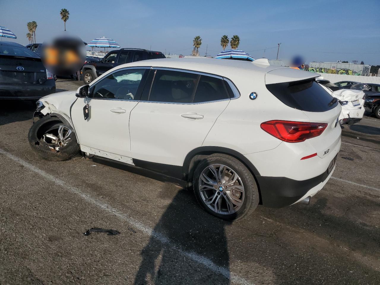 VIN WBXYJ5C3XJEF75669 2018 BMW X2 no.2