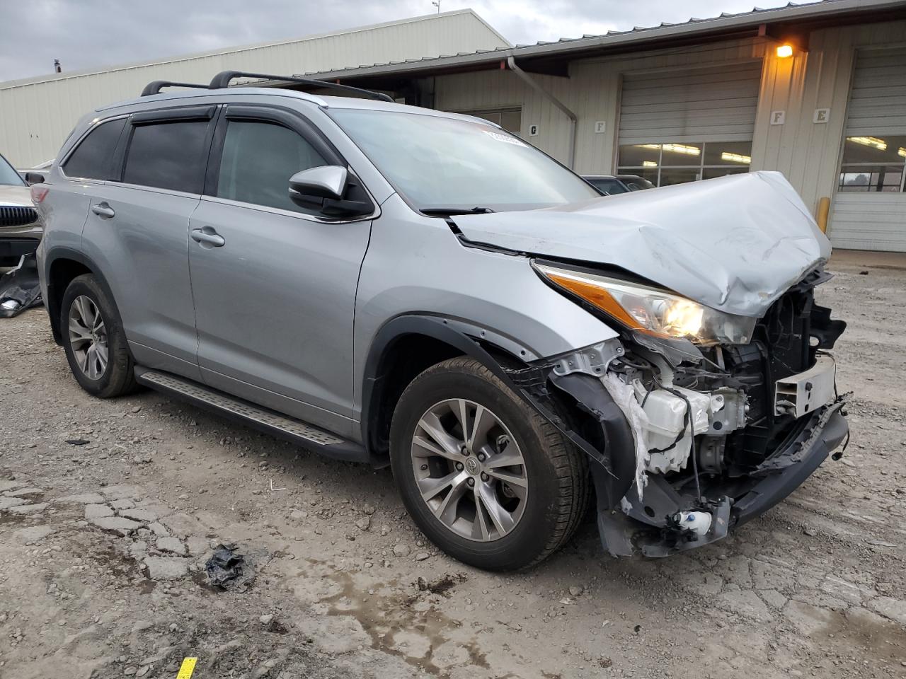 2015 Toyota Highlander - Image 4