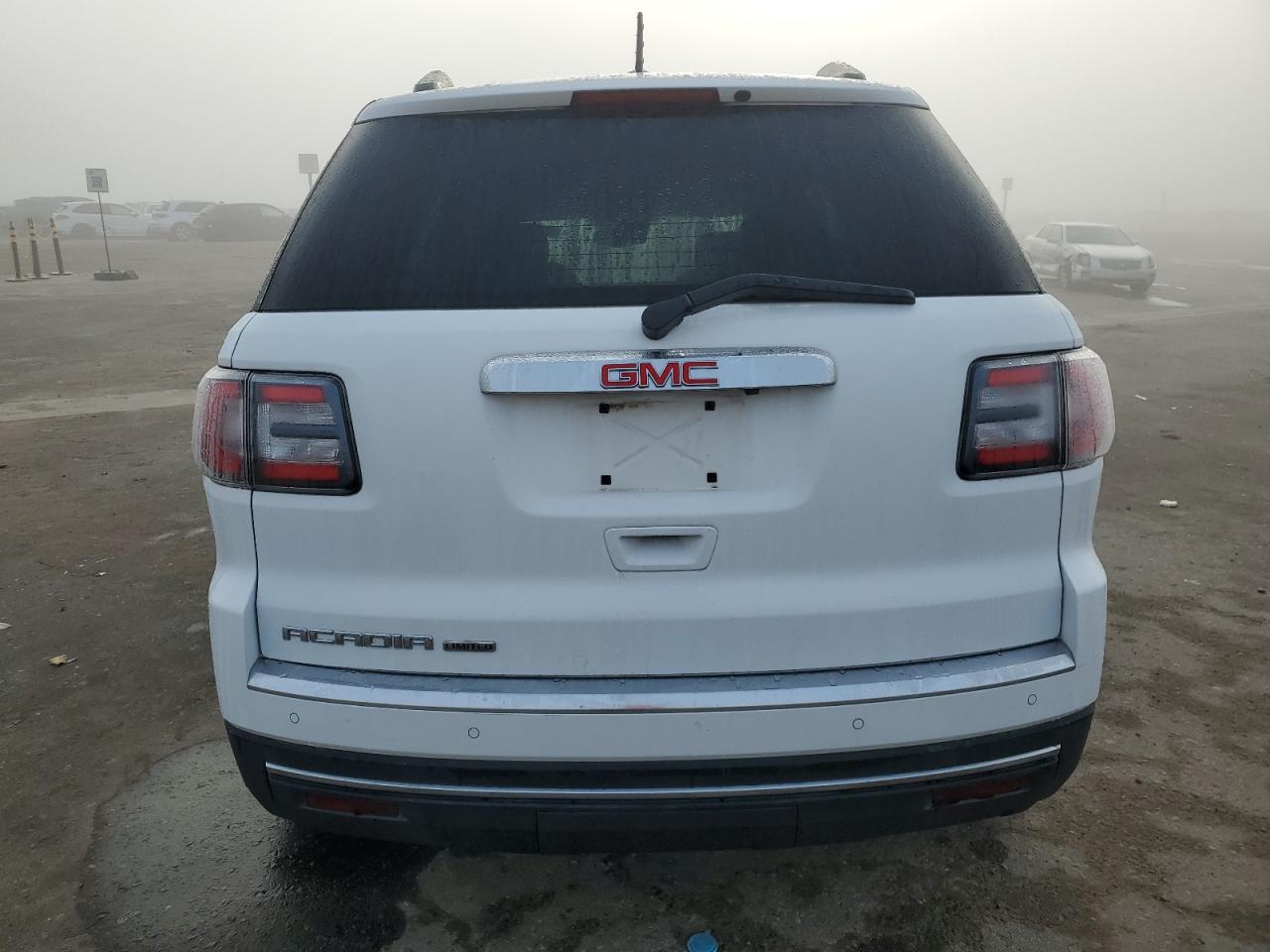 2017 GMC Acadia - Image 6