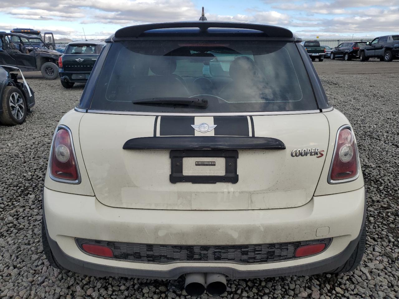 2007 Mini Cooper S VIN: WMWMF735X7TL85752 Lot: 86560884