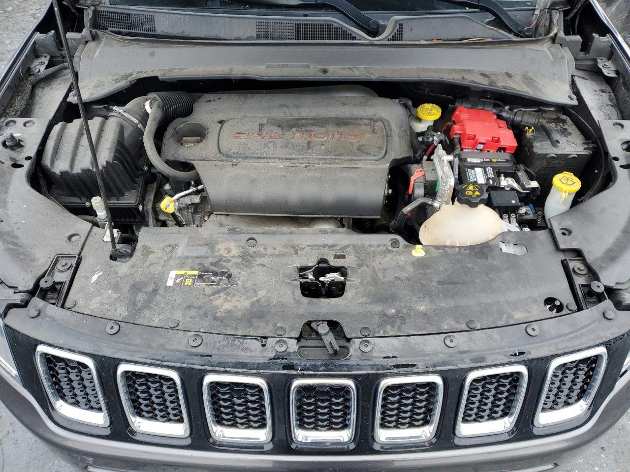2021 Jeep Compass - Image 12