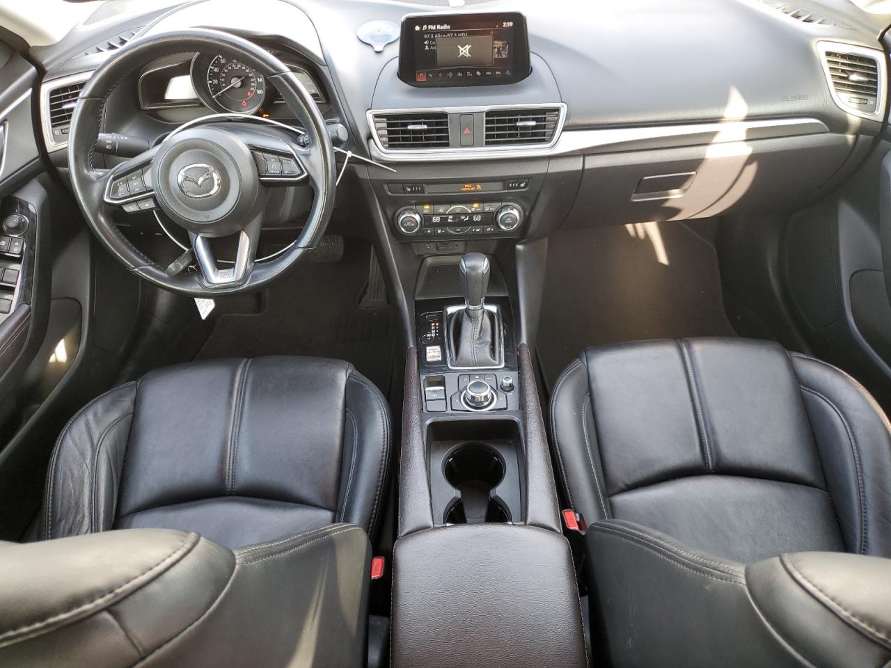 2017 Mazda 3 - Image 8