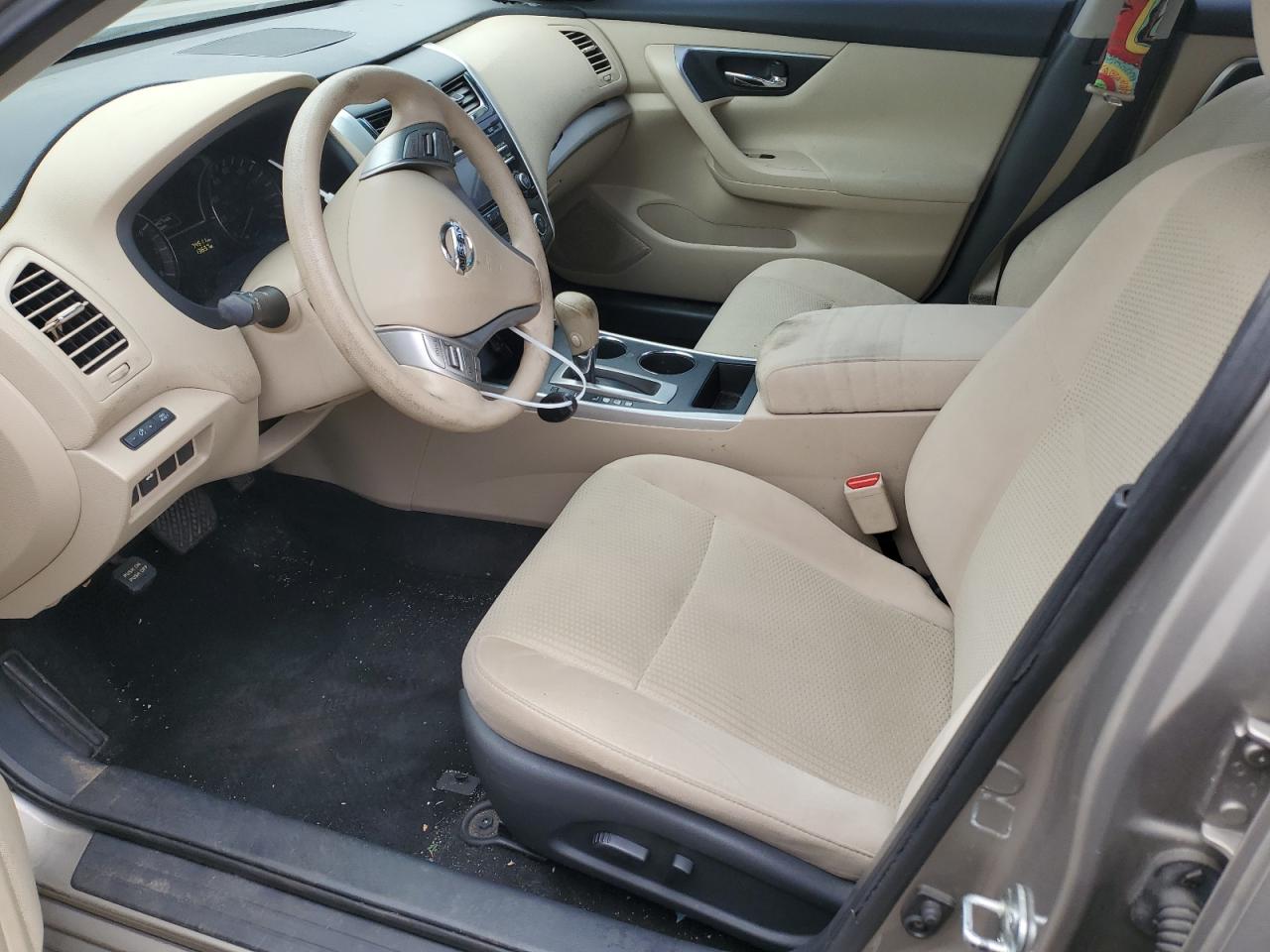 2015 Nissan Altima - Image 7