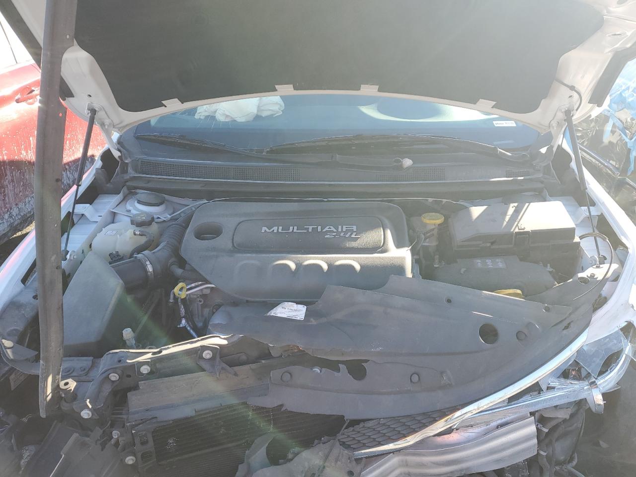 2016 Chrysler 200 - Image 11
