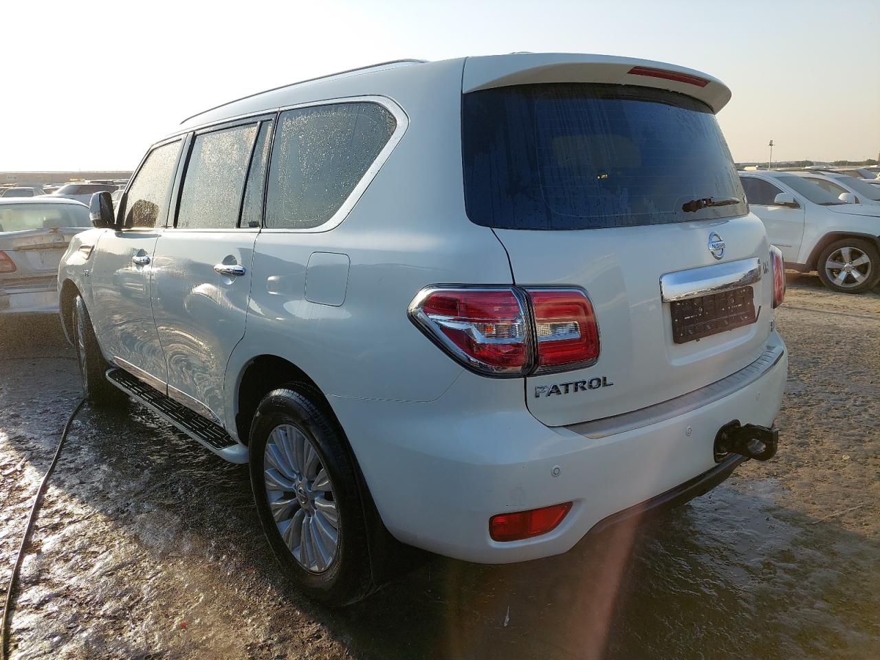 JN8AY2NY0J9351208 - 2018 Nissan Patrol - #86419414