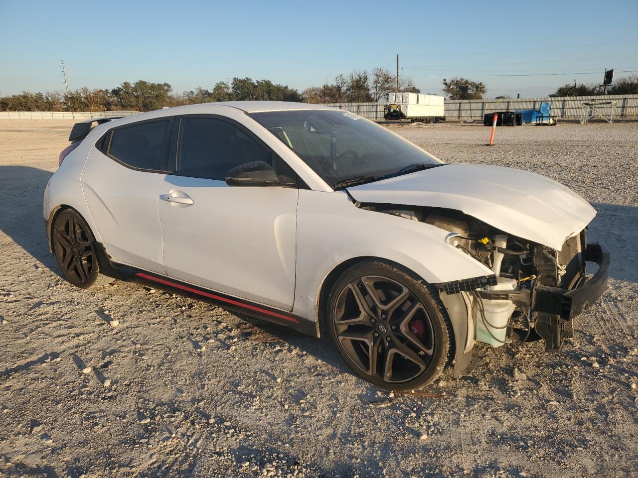 2021 Hyundai Veloster - Image 4