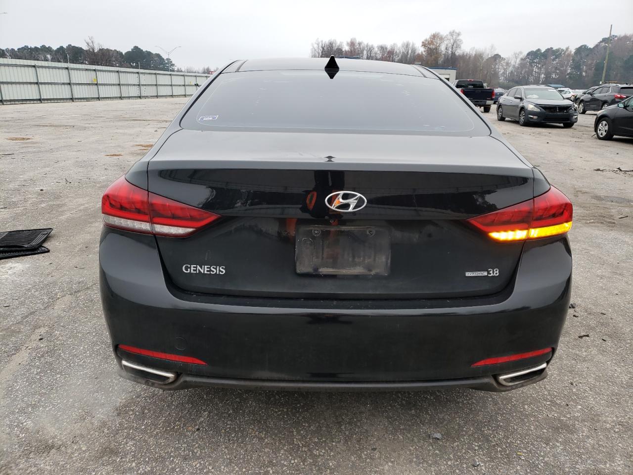 2015 Hyundai Genesis 3.8L VIN: KMHGN4JE7FU048853 Lot: 85131584