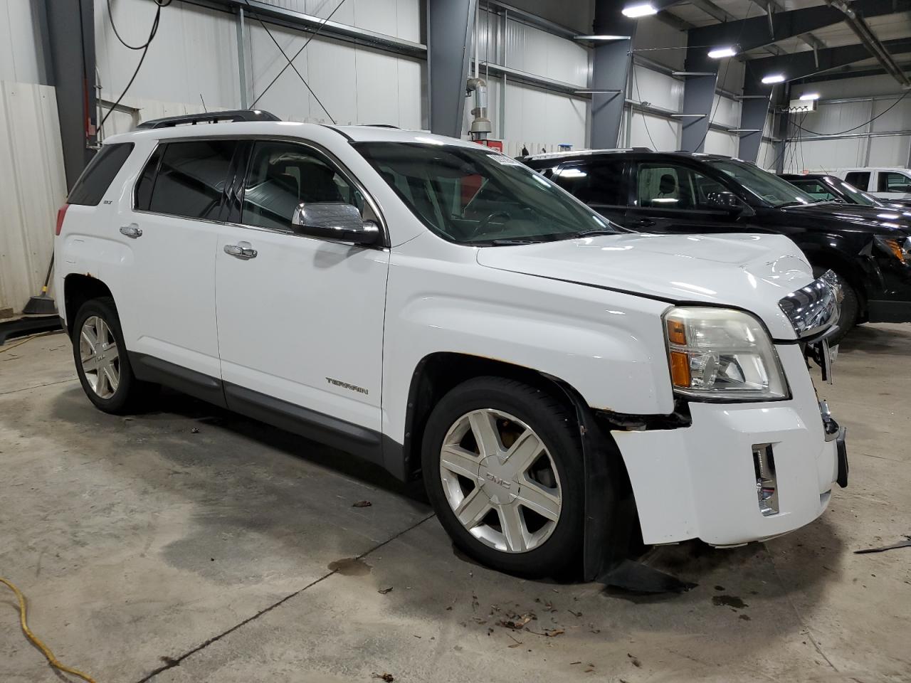 2011 GMC Terrain - Image 4
