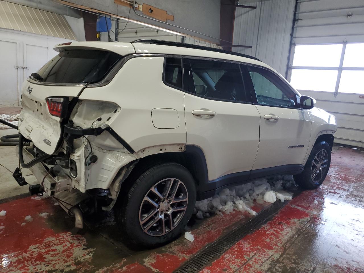 2020 Jeep Compass - Image 3