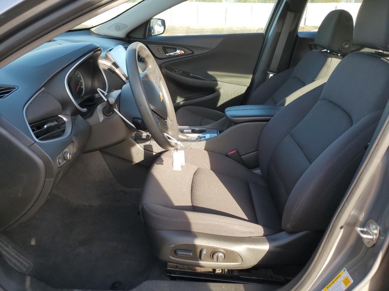 2023 Chevrolet Malibu - Image 7