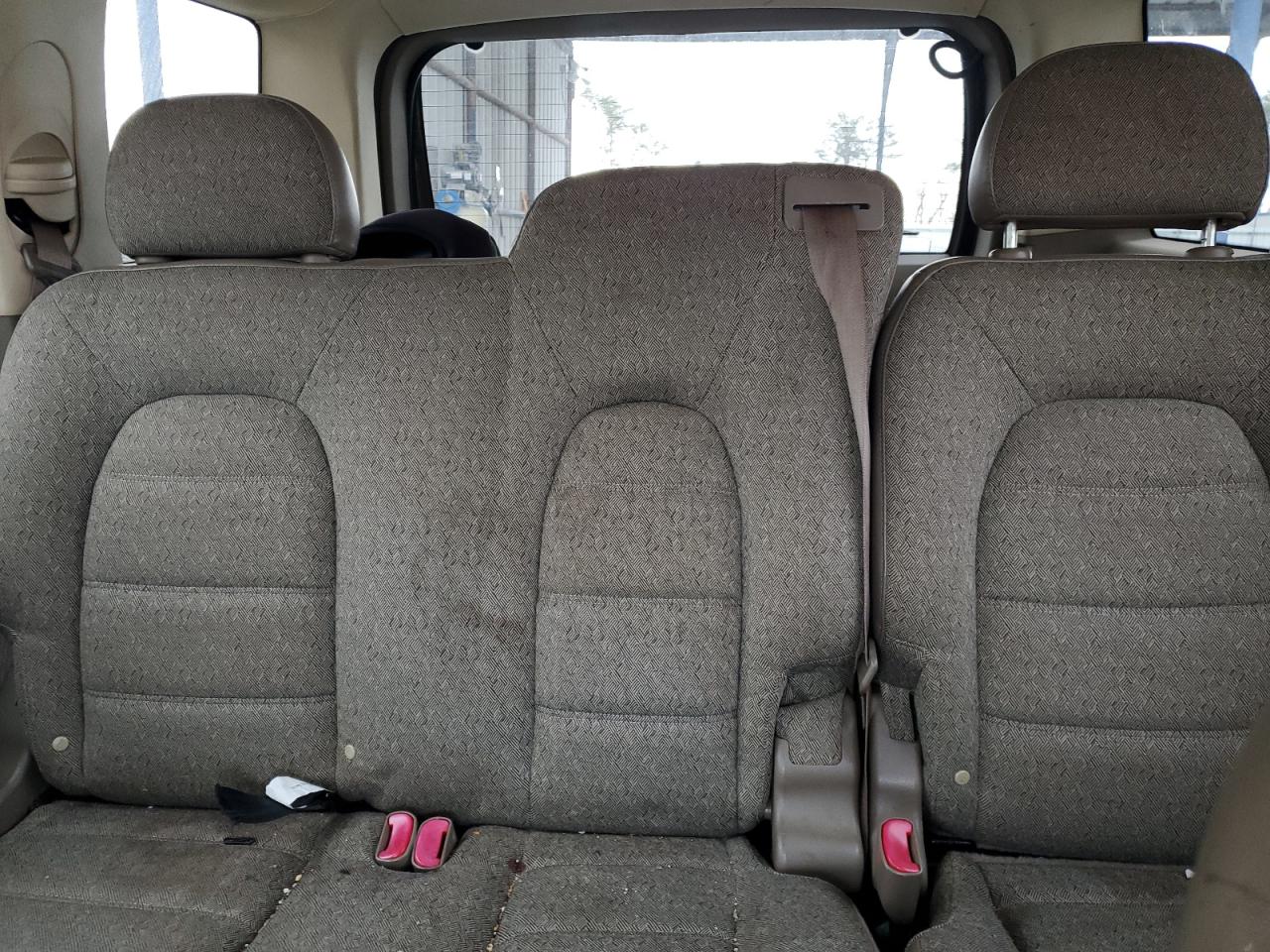 2005 Ford Explorer - Image 10