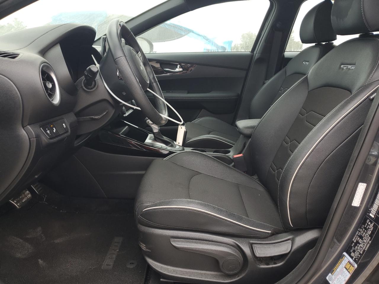 2023 Kia Forte - Image 7