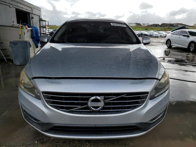  VOLVO S60 2015 Srebrny