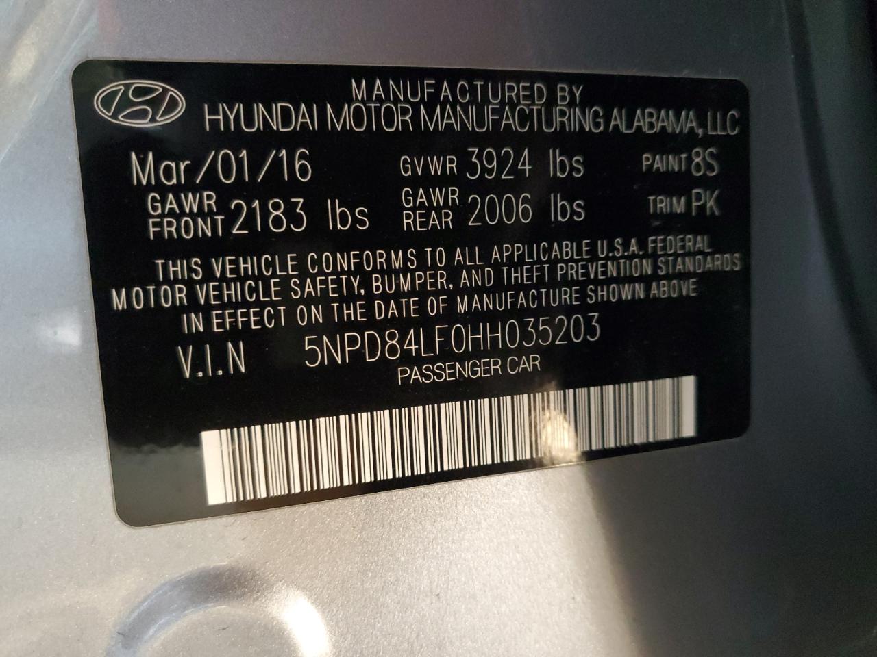 2017 Hyundai Elantra - Image 13