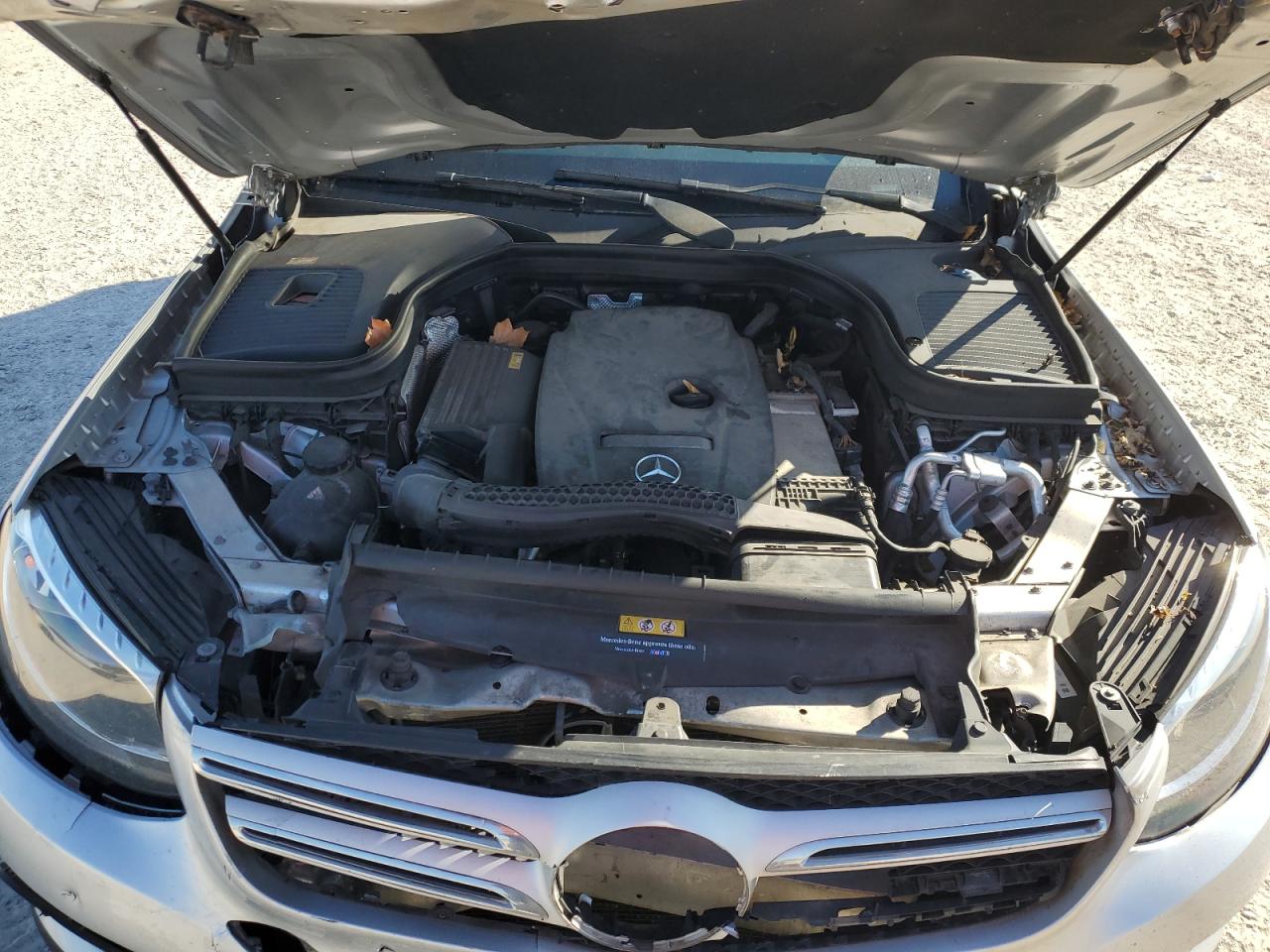 2016 Mercedes-Benz GLC - Image 12