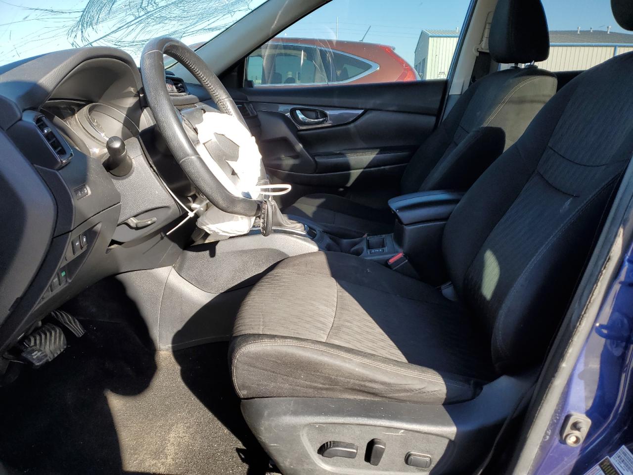 2018 Nissan Rogue - Image 7