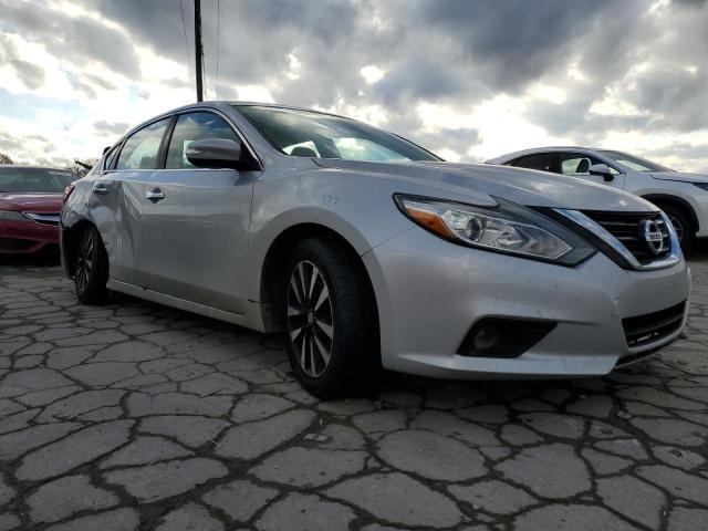  NISSAN ALTIMA 2018 Srebrny