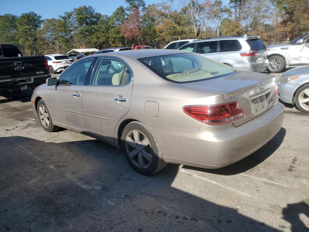 2005 Lexus ES - Image 2