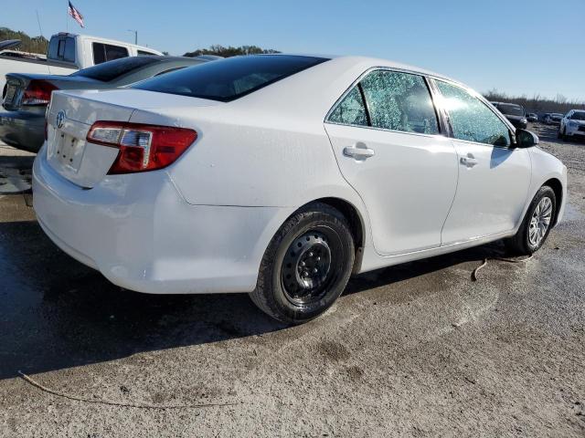  TOYOTA CAMRY 2014 Белы