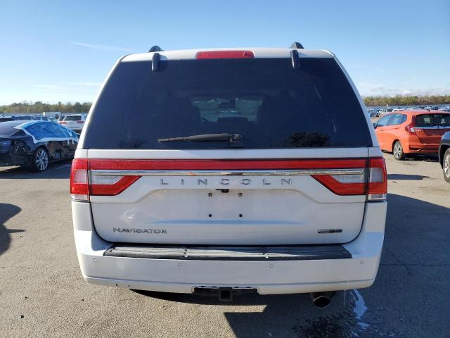  LINCOLN NAVIGATOR 2015 Biały