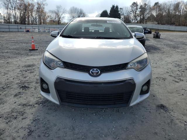 Sedans TOYOTA COROLLA 2016 Srebrny